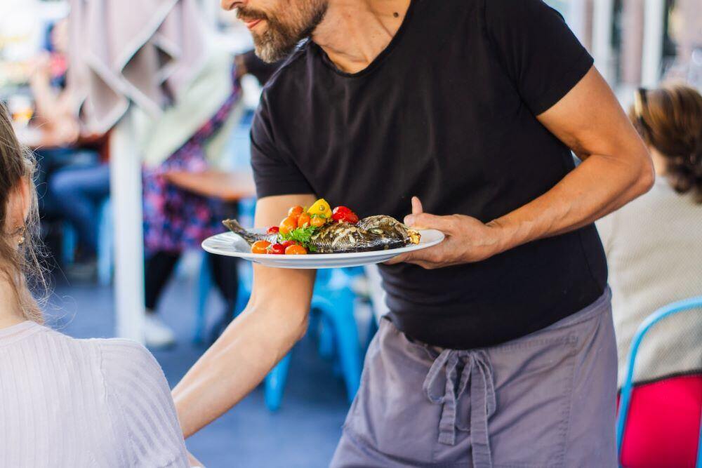 compliance training - waiter serving food