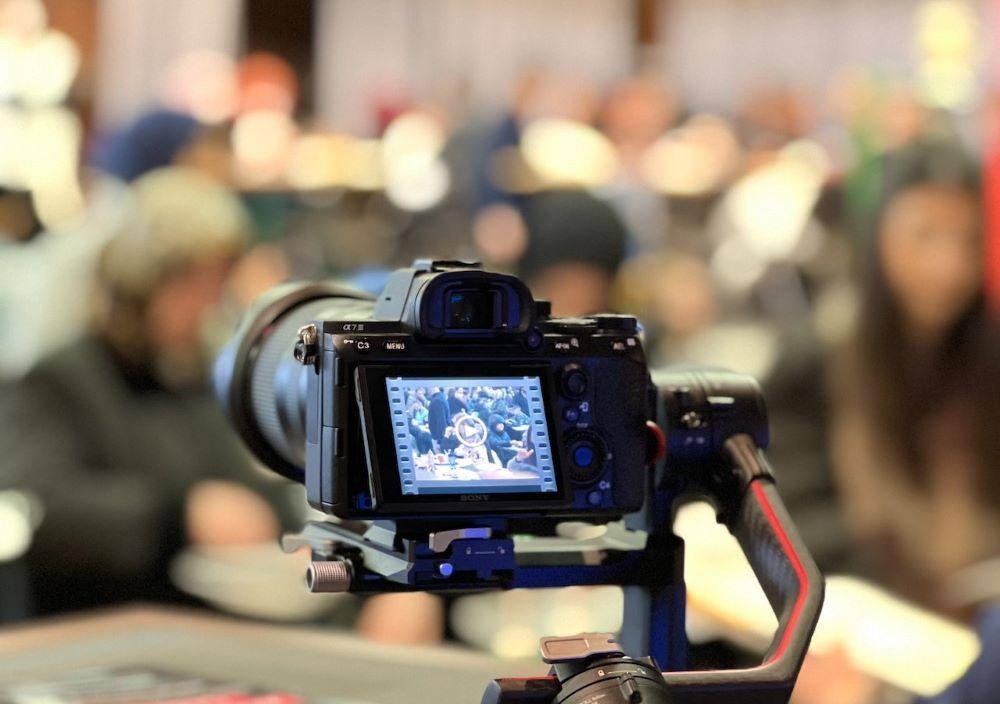 The Pros and Cons of Recording an Event